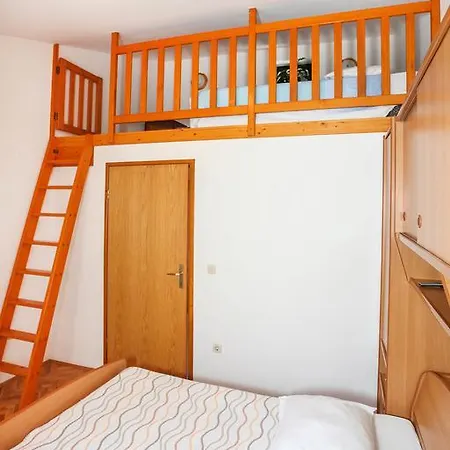 Patricija 1208 * Banjole