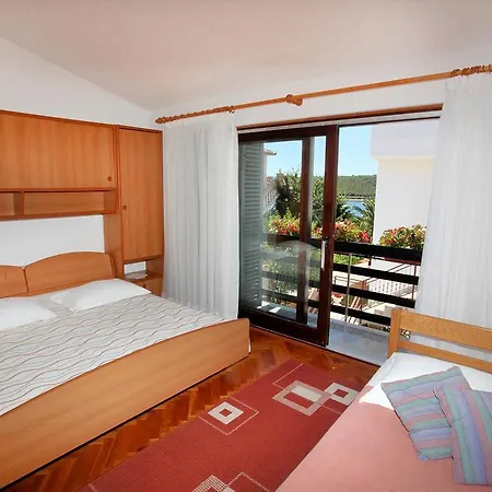 Patricija 1208 * Banjole